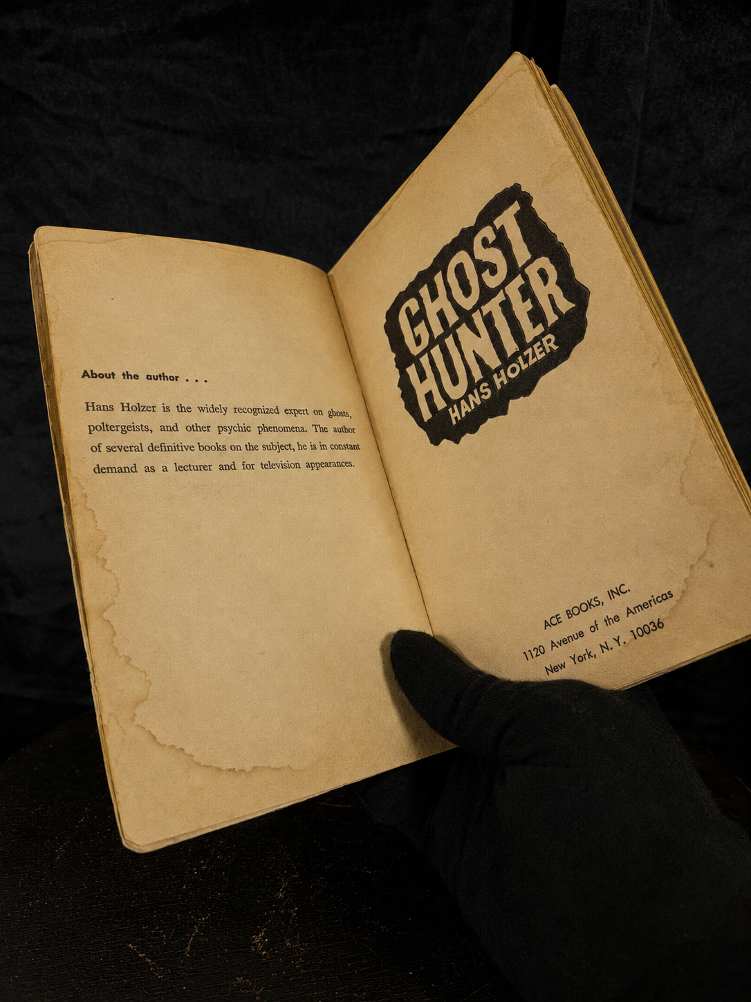Ghost Hunter (1963)