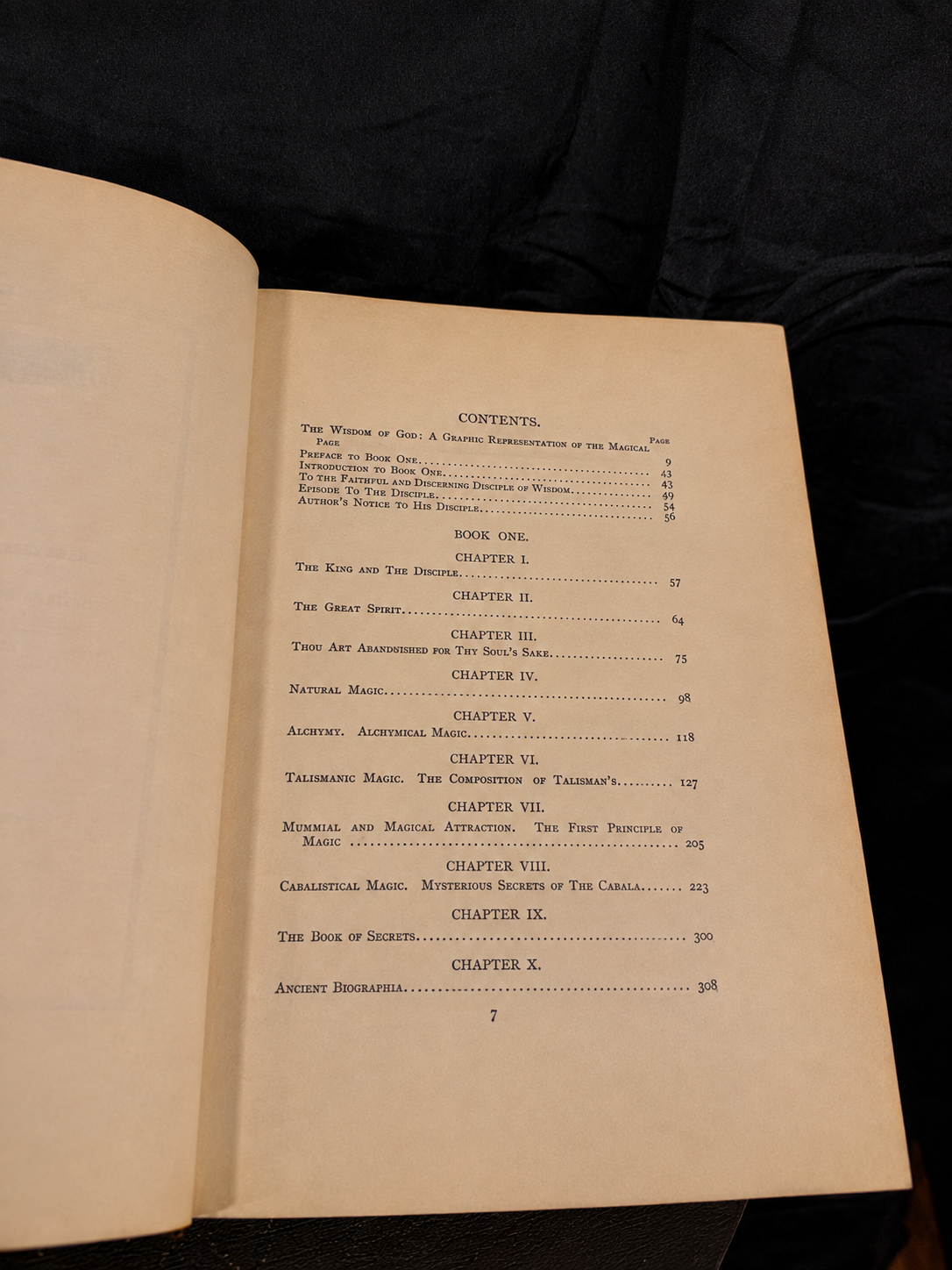 The Great Book of Magical Art, Hindu Magic, and Indian Occultism (1939) Dark Cover