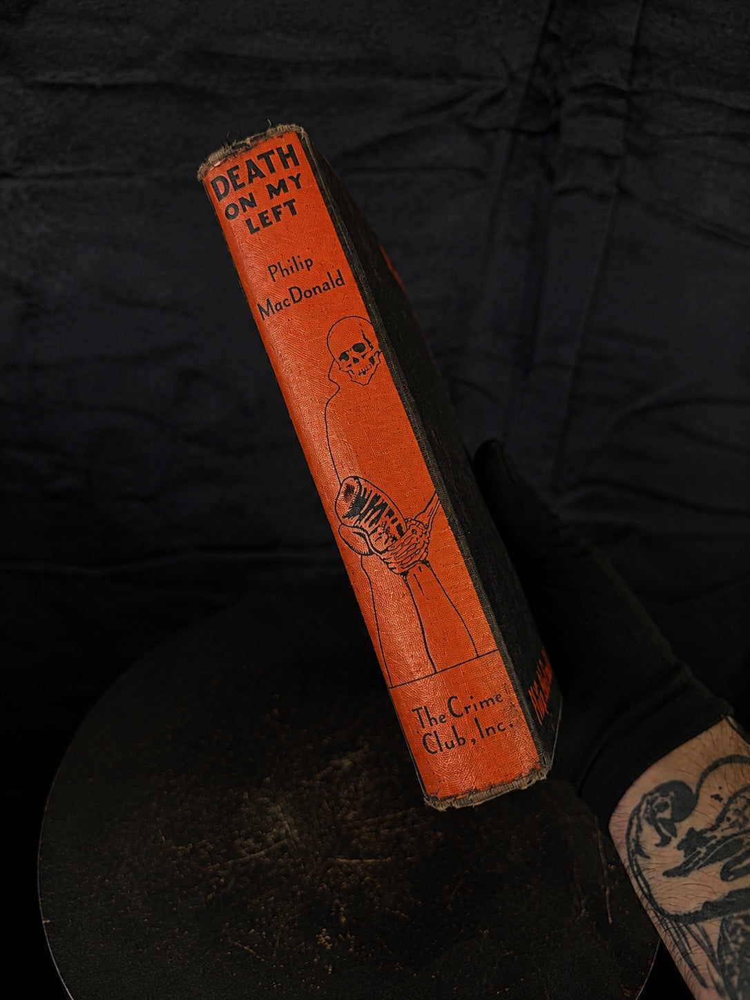 Death On My Left (1933)